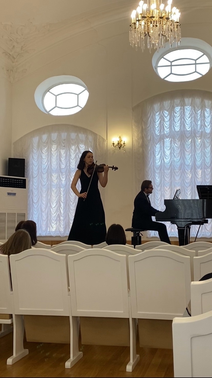 Поздравляем студентку 3 курса кафедры оркестровых инструментов Воложанину Марию