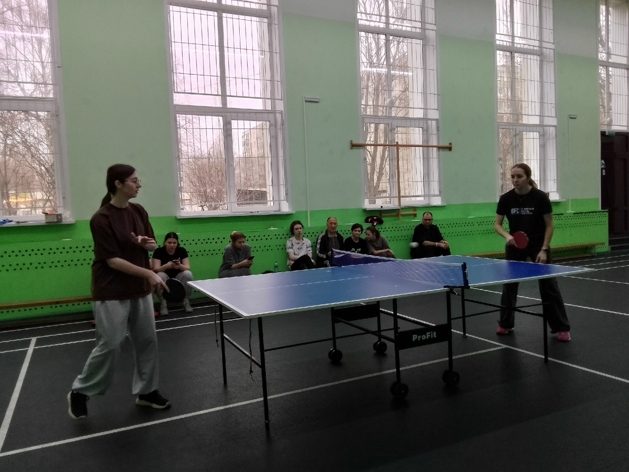 С 17 по 20 ноября в институте проходили соревнования по настольному теннису, приуроченные к акции "Чистое поколение".  Участие приняли как студенты, так и преподаватели. Поздравляем победителей!  Результаты среди женщин: 1 место - Мазаева Элина 2 место - Сайян Светлана 3 место - Доможирова Ребекка  Результаты среди мужчин: 1 место - Олейниченко Максим Сергеевич 2 место - Горбатовский Тимофей 3 место - Гулягин Юрий
