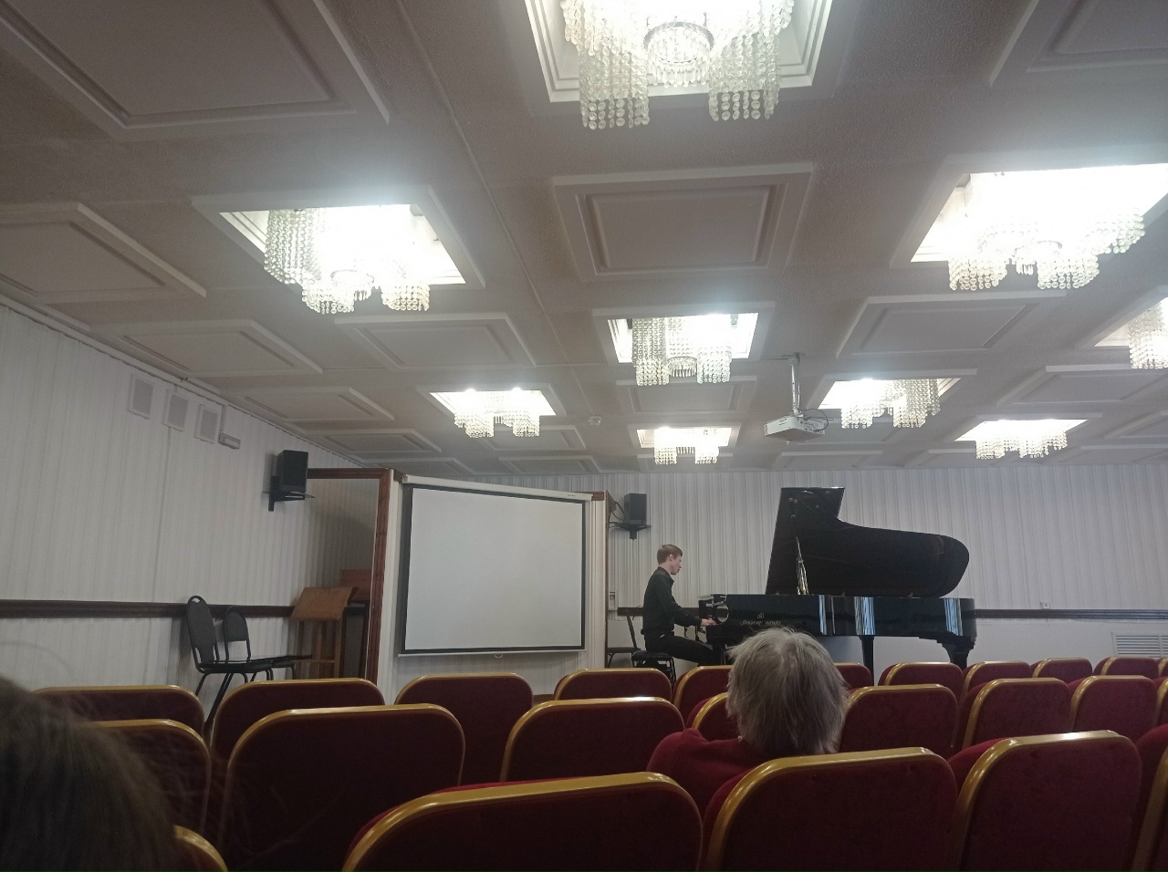 состоялся конкурс на лучшее исполнение Ноктюрна Ф. Шопена