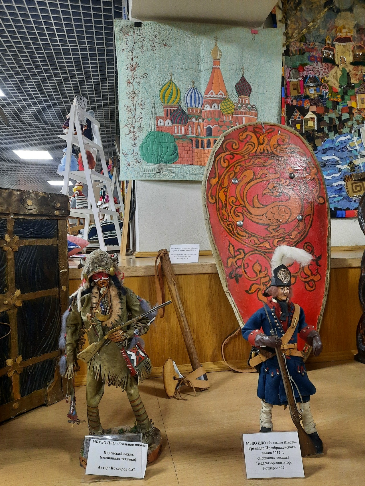 Студенты ВГИИ побывали на гала-концерте фестиваля «Возьмемся за руки, друзья!»