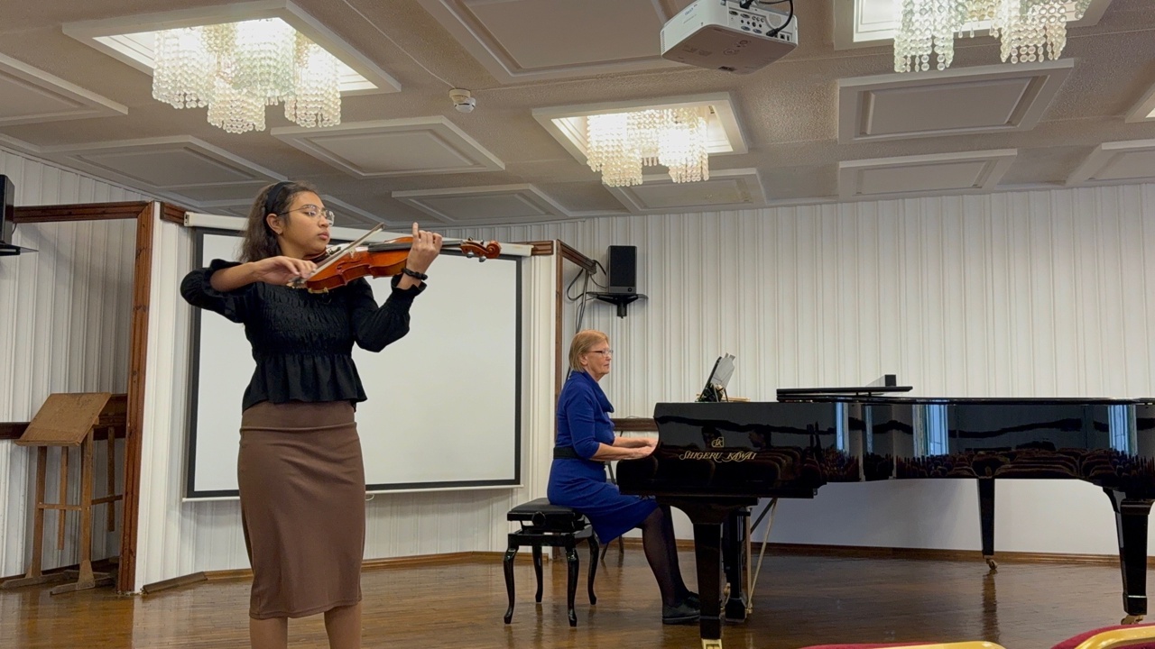 студенты кафедры оркестровых инструментов выступили в малом зале ВГИИ на концерте, посвященном 185-летию со дня рождения П.И. Чайковского