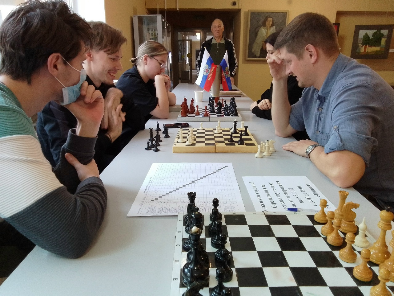С 10 по 30 ноября в институте проходили соревнования по шахматам, посвящённые Международному дню студента.  Участие приняли как студенты, так и педагоги. Поздравляем победителей!  Результаты среди женщин: 1 место - Незбрицкая Дарья 2 место - Володина Кристина 3 место - Цыганова Дарья  Результаты среди мужчин: 1 место - Гулягин Юрий 2 место - Саврасов Александр 3 место - Олейниченко Максим Сергеевич