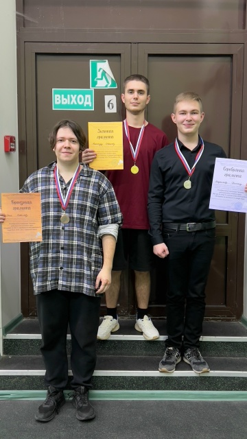 на кафедре оркестровых народных инструментов состоялось яркое и захватывающее соревнование по бадминтону