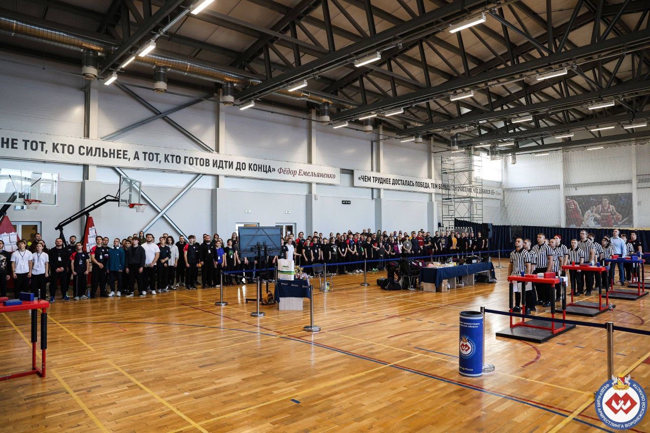 Студент ВГИИ Кирилл Калинин занял 2 место на Чемпионате Воронежской области по армрестлингу