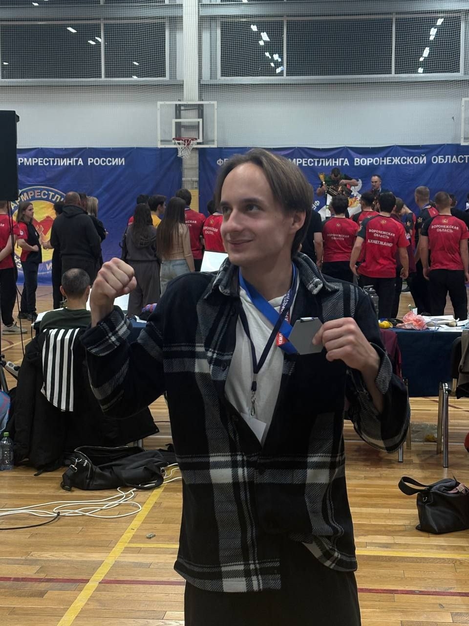 Студент ВГИИ Кирилл Калинин занял 2 место на Чемпионате Воронежской области по армрестлингу