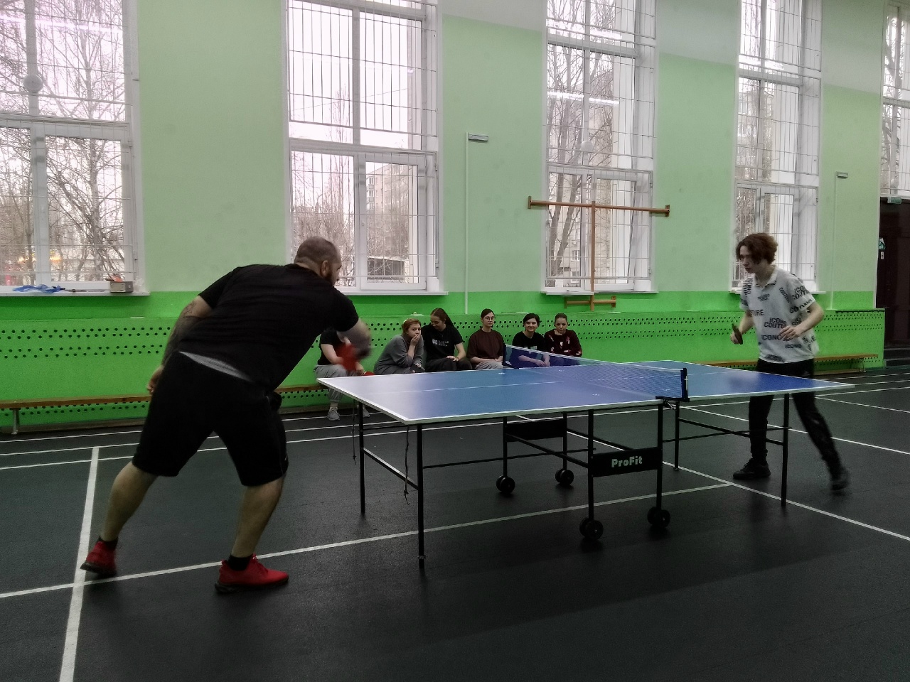 С 17 по 20 ноября в институте проходили соревнования по настольному теннису, приуроченные к акции "Чистое поколение".  Участие приняли как студенты, так и преподаватели. Поздравляем победителей!  Результаты среди женщин: 1 место - Мазаева Элина 2 место - Сайян Светлана 3 место - Доможирова Ребекка  Результаты среди мужчин: 1 место - Олейниченко Максим Сергеевич 2 место - Горбатовский Тимофей 3 место - Гулягин Юрий