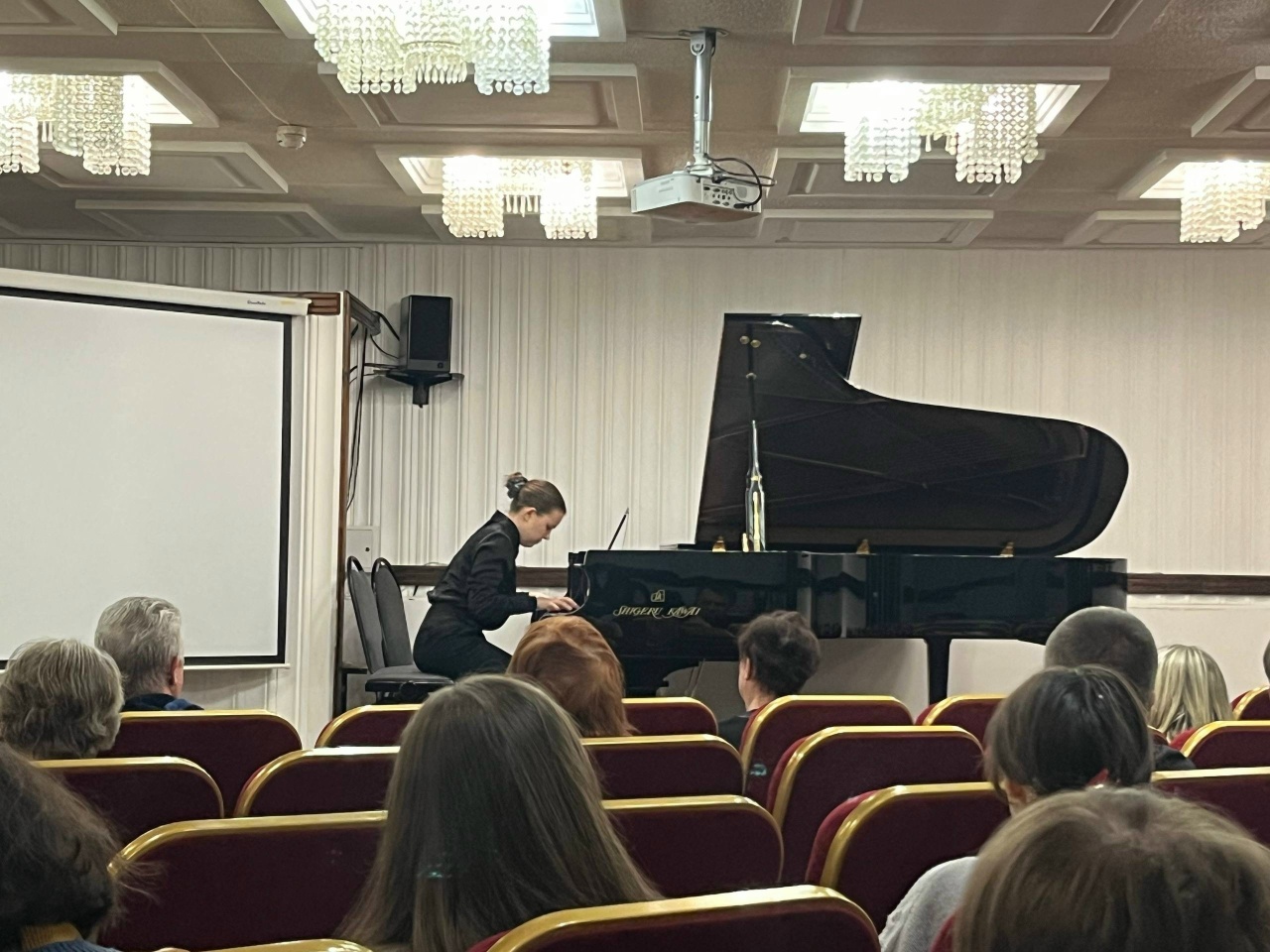 состоялся концерт класса профессора С. И. Семенковой.