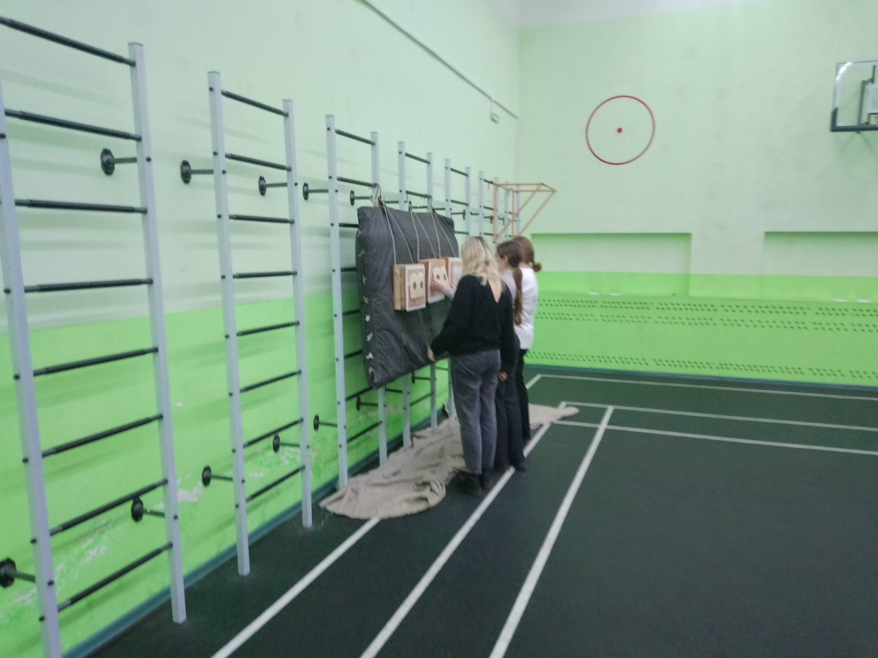 В институте прошли соревнования по пулевой стрельбе