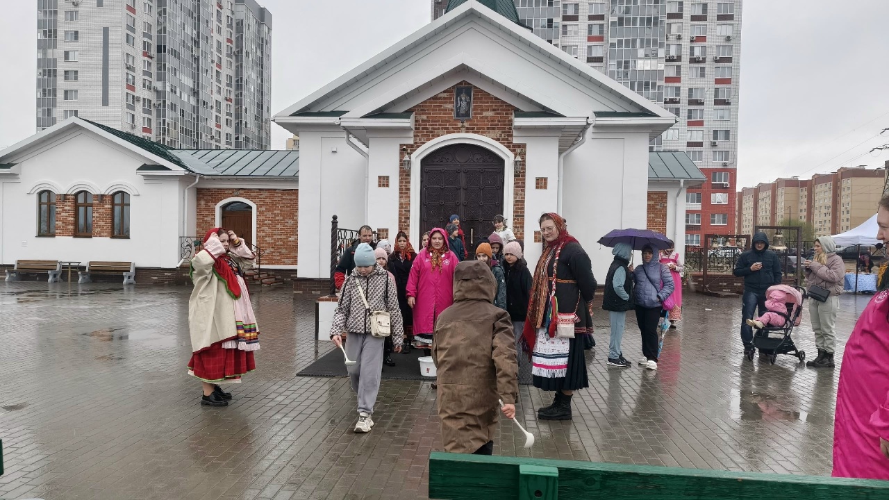 концерт-лекцию "Пасха на Руси!" на Благотворительной ярмарке