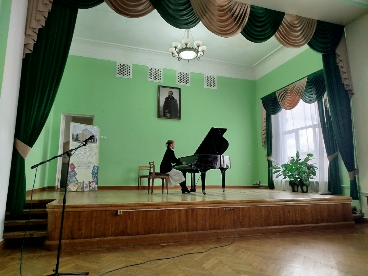 прошёл концерт кафедры педагогики, методики и ОКФ и кафедры специального фортепиано.