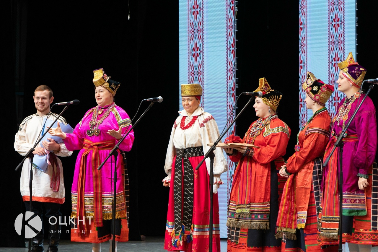 Фольклорный ансамбль «Воля» посетил Липецк, чтобы поздравить ансамбль «Воскресение» с 35-летием