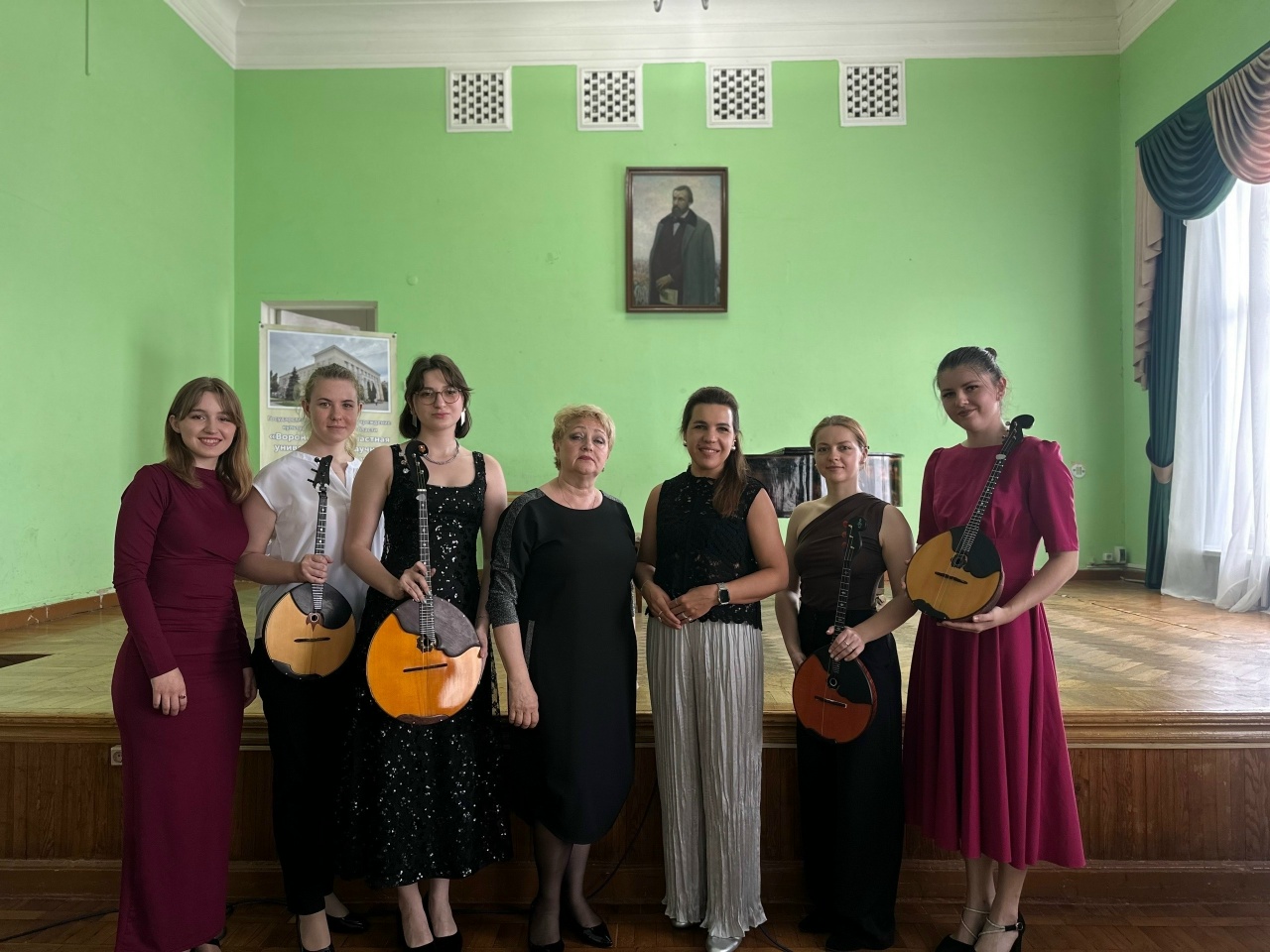состоялся концерт выпускников кафедры оркестровых народных инструментов